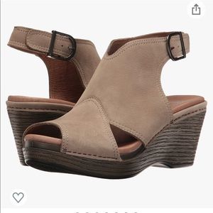 Dansko brand new - never worn sandal, taupe